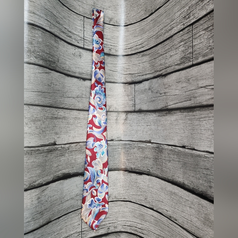 Camden Court Floral‎ Tie